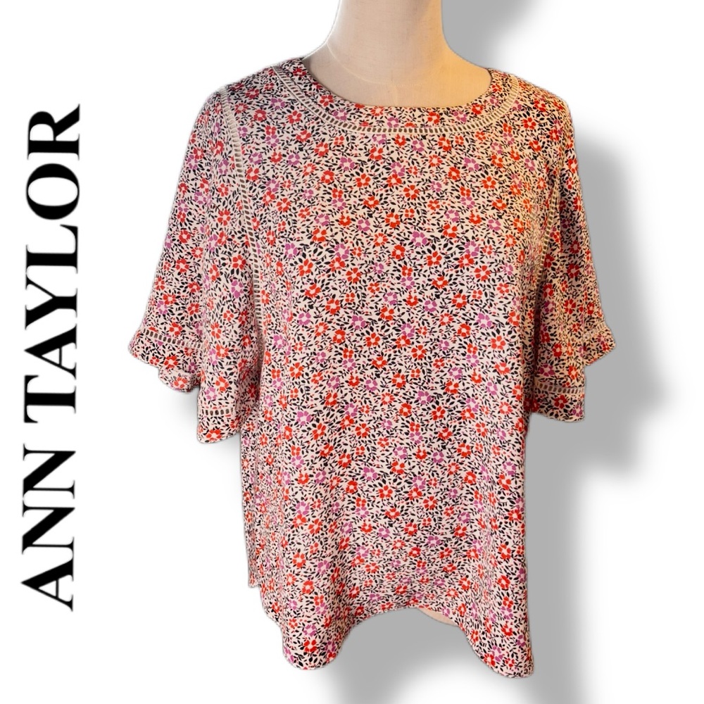 Ann Taylor Floral Flounce Sleeve Blouse Red Purple Black Size Medium Like New